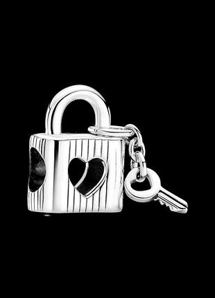 Серебряный шарм пандора 790095c01
