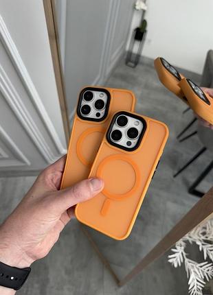 Напівпрозорий матовий чохол з магнітним кріпленням magsafe для iphone 16 pro - orange
