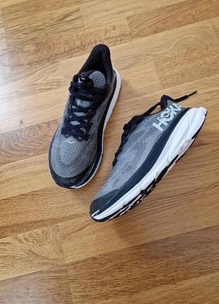 Кроссовки hoka clifton 9 / размер 38 оригинал