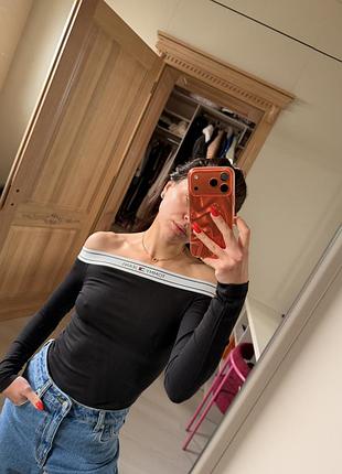 Кофтинка tommy jeans