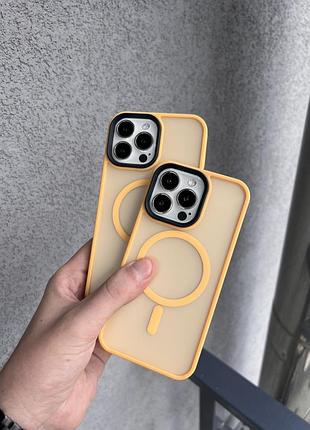 Полупрозрачный матовый чехол с магнитным креплением magsafe для iphone 13 - orange