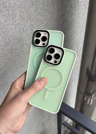 Полупрозрачный матовый чехол с магнитным креплением magsafe для iphone 11 - light green