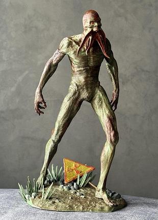 Фигура кровосос из игры stalker — 28 см | крашенный
