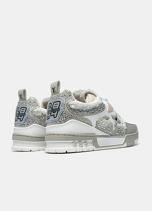 Swarovski grey white📦 3