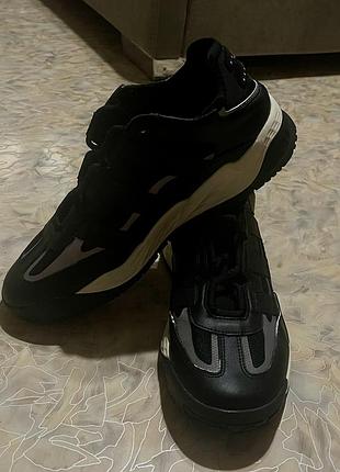 Кроссовки adidas 3