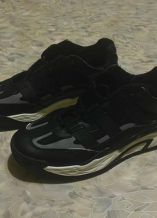Кроссовки adidas 2