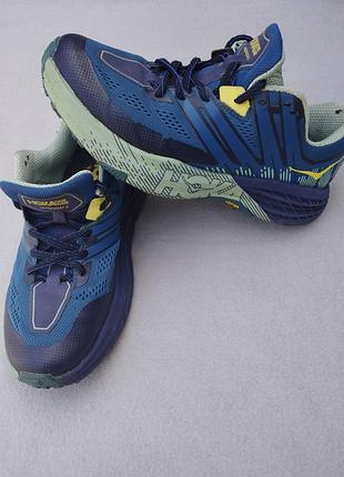 Кроссовки hoka