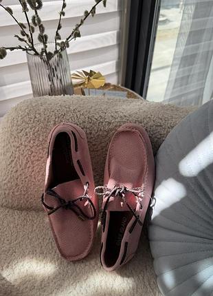 Нові замшеві лофери river island