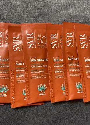 Spf 50 від усіх видів променів.  ✅візуально стирає пори та дрібні недоліки. ✅має текстуру мусу, прибирає блиск і робить шкіру оксамитовою. ✅саше