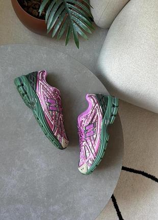 New balance 1906r x jack harlow 'rose runner'.