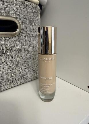 Тон clarins