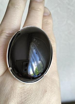 Серебряное кольцо с ониксом