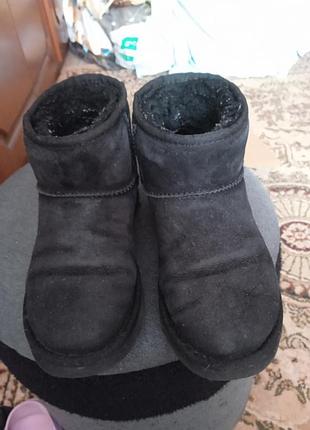 Продам угги женские