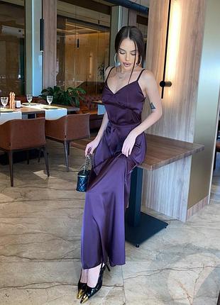 Жіноча сукня міді