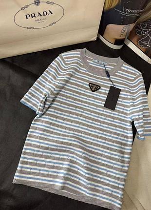 Футболка prada