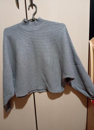 Свитер женский серый, размер м.