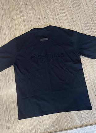 Футболка essential