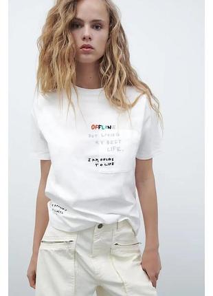 Жіноча бавовняна футболка zara з написом «offline but living my best life»