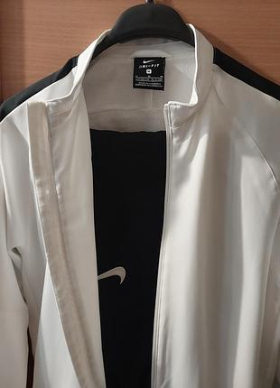 Спортивный костюм nike