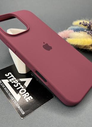 Чохол для iphone 16 pro max silicone case з мікрофіброю закритим низом силіконовий протиударний 22. бордовий (maroon)