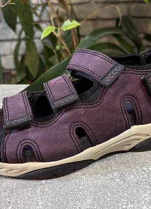 Кожаные босоножки ecco 39 р