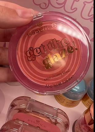 Румяна essence