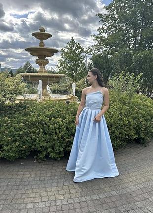 Випускне плаття