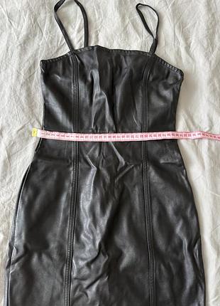 Чорне плаття h&m з екошкіри на лямках, розмір xs 5