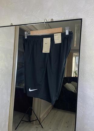 Шорти nike dri-fit slim fit: легкість, сухість, динаміка