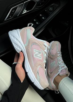 Класні жіночі кросівки new balance 530 pink nude silver premium нюдові рожеві