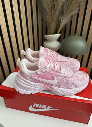 Жіночі кросівки nike v2k runtekk pink flowers найк рожевого кольору