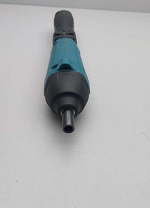 Б/у makita df001d 4