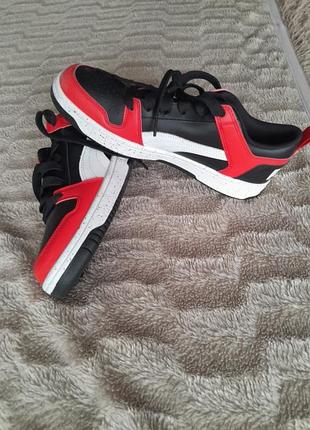 Продам шкіряні кросівки  puma