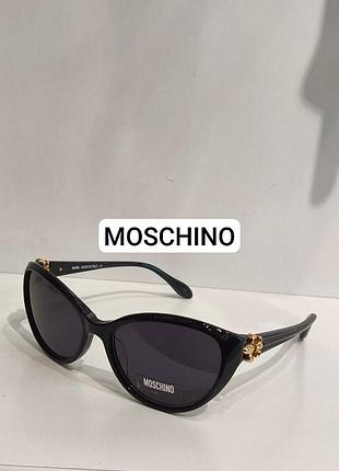 Солнцезащитные очки moschino mo 70801