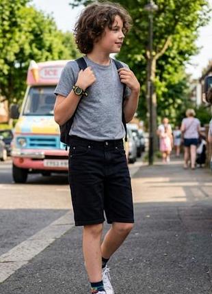 Джинсовые стрейчевые шорты на мальчика h&m 10-11 лет
