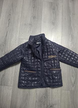 Продам детскую, курточка-пиджак размер 92
состояние -идеальный.