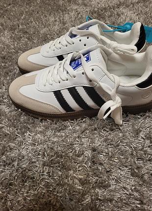Кроссовки adidas, 38 p.