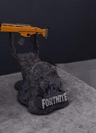 Подставка для геймпадов dualshock 4, dualsense, xbox и nintendo pro controller «fortnite stand»