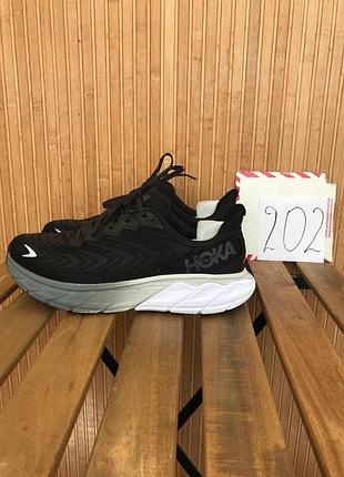 Кроссовки hoka arahi 6