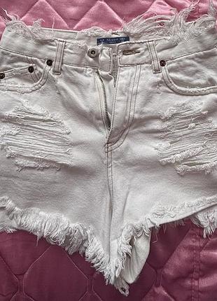 Шорти білі джинсові літні рвані бренд pull&bear s/ 32