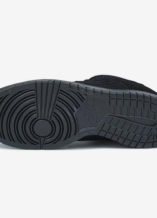 Nike sb dunk triple black 3