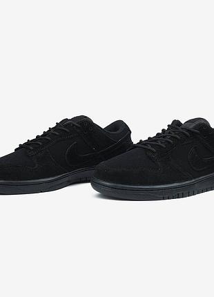 Nike sb dunk triple black 6