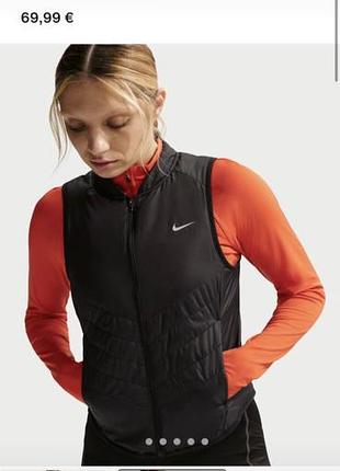 Жилетка nike чорна