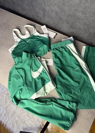 Зелений спортивний костюм nike tempo swoosh вітровка ,штани,топ /або по окремості