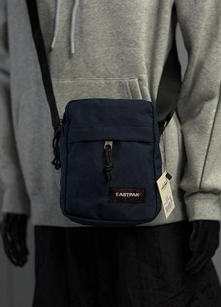 Месенджер eastpak 6