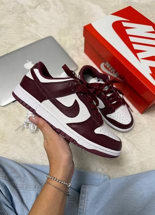 Женские кроссовки nike sb dunk low team red bordo white найк данк бордового с белым цветами