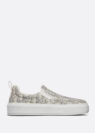 Slip on light beige 36