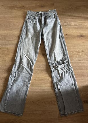 Джинси stradivarius