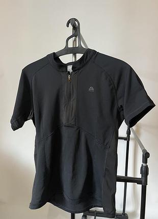 Жіноча приталена футболка nike