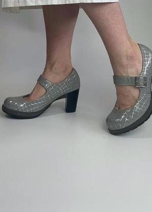 Туфлі dr.martins